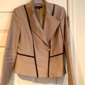 Jones NY gorgeous blazer.   Size 10
